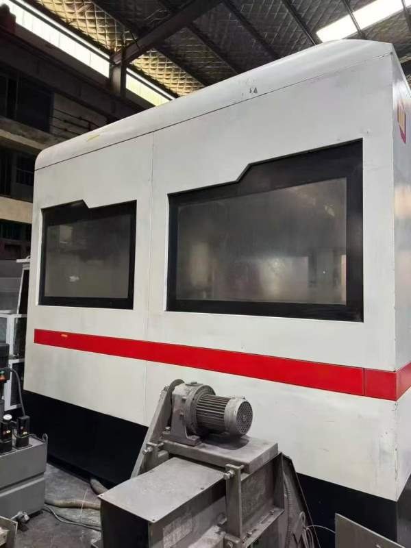 2台昆机kiMiB-2数控卧式铣镗床加工中心，法那科MD系统.