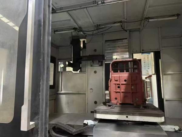 2台昆机kiMiB-2数控卧式铣镗床加工中心，法那科MD系统.