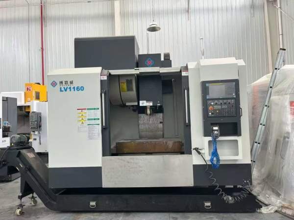 准新1160BT50主轴，三轴线轨，带油冷机，链排，主轴30.