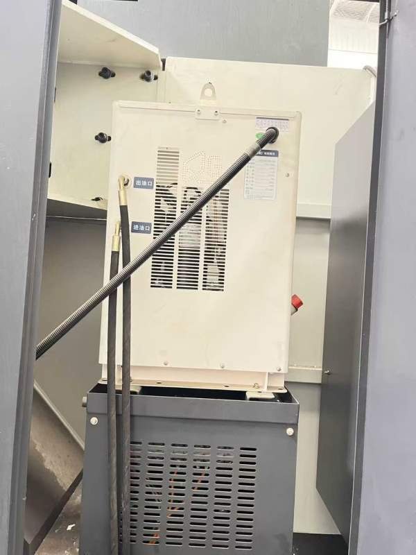 准新1160BT50主轴，三轴线轨，带油冷机，链排，主轴30.