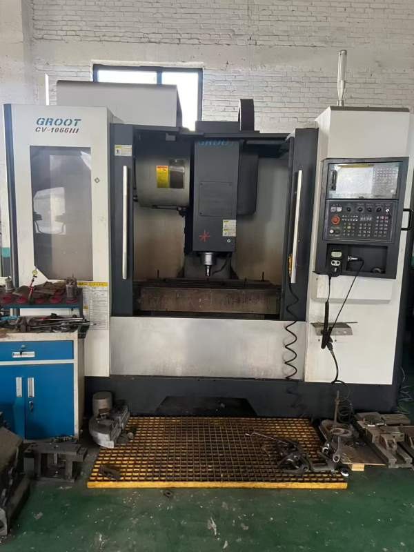 刚刚买下山西整场机器台湾格鲁特1066重型加工中心，发.