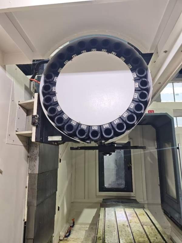 刚刚到货一台台湾原装颖汉1000加工中心，发那科MF PIU.