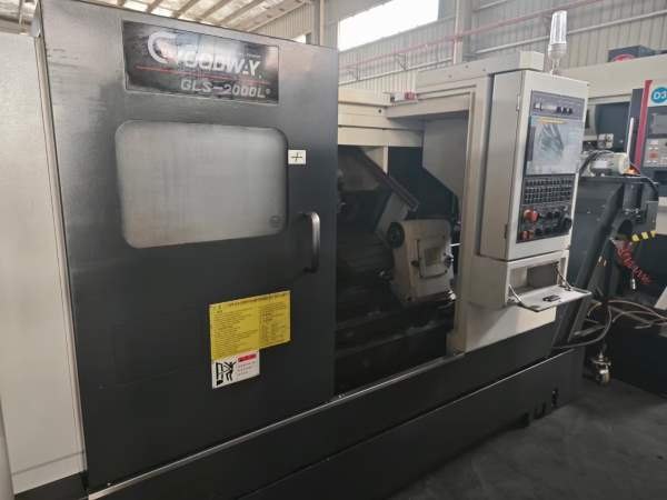 2022年程泰2000le数控斜轨车，8寸卡盘，10工位刀塔，.