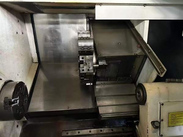 2022年程泰2000le数控斜轨车，8寸卡盘，10工位刀塔，.