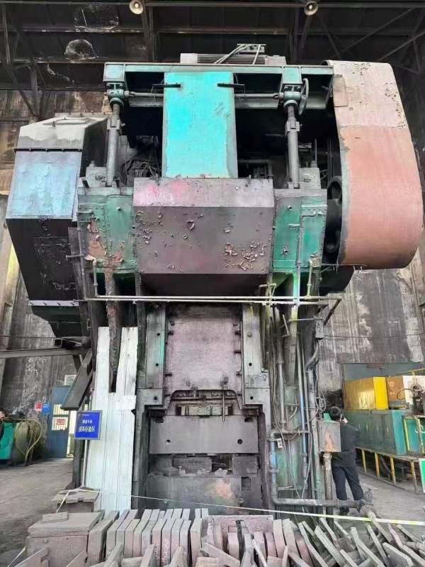 锻造车间1# 6300吨生产线！中国一重热模锻6300T营口闭.