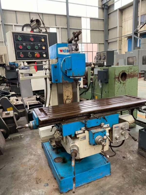 铣床，锯床，压力机便宜出售。