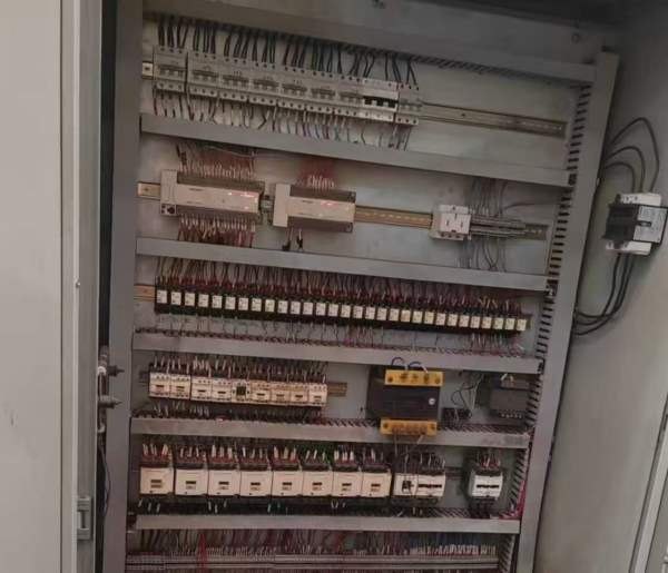 精品北一1.25x4米重型龙门铣青岛在位出售！4个15KW重.