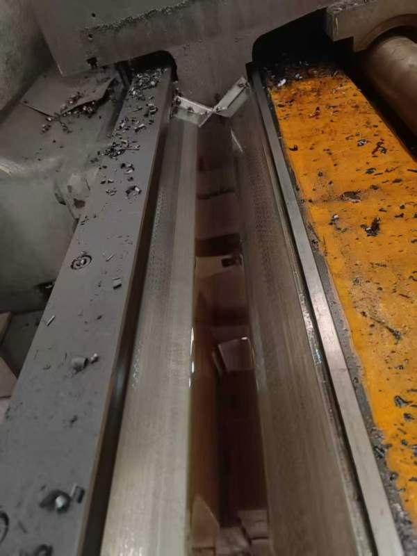 精品北一1.25x4米重型龙门铣青岛在位出售！4个15KW重.