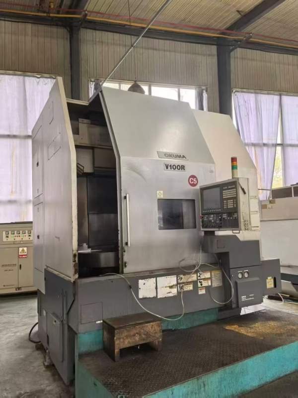 日本大畏100R立式车铣复合原装进口，带铣的功能，年限.