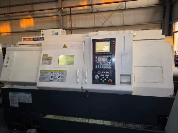 马扎克QTN200/1000车铣复合八寸中通卡盘12工位刀架带.