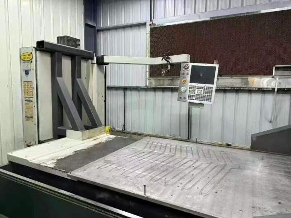 哈斯GR510X轴行程:3073mmY轴行程:1549mmZ轴行程:279mm.