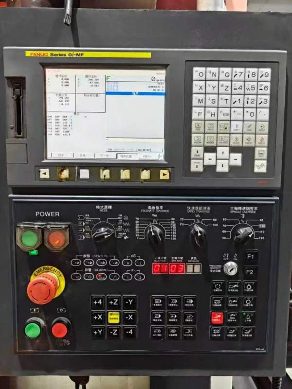 铁正855加工中心2017年 发那科OI-MF系统三轴线轨台湾.