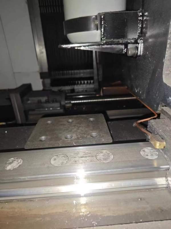 刚刚拿下一台常州玖璋龙腾产800单工位卧加、三轴行程.