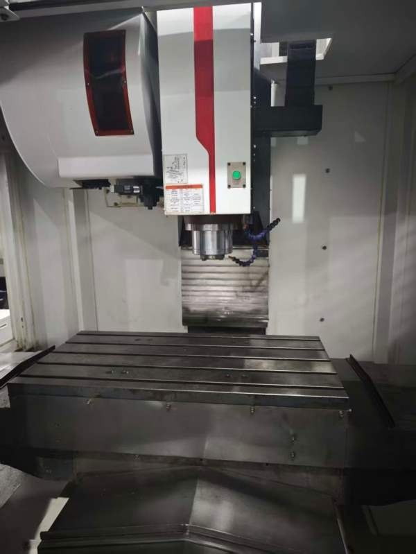 同款两台巨高850加工中心，三线滚柱，主轴直联12000，.