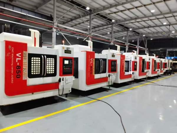 到货六台2017年广东巨高850加工中心，几万块一台，三.