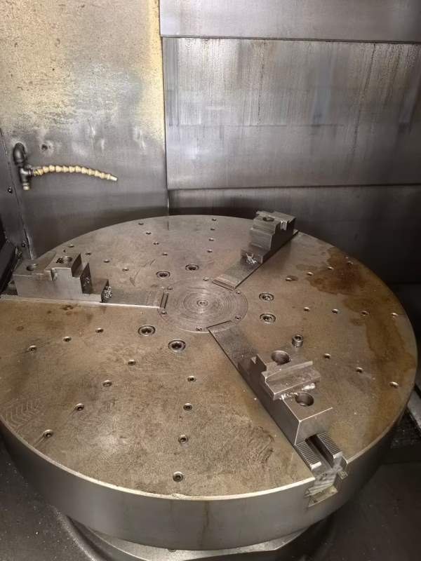 刚刚买下工厂在位，鬼子国原装进口大畏100R立车，带铣.