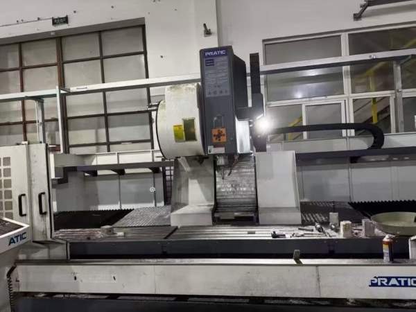 12台普拉迪2500材型加工中心，2台普拉迪4500型材加工.