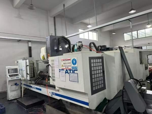 12台普拉迪2500材型加工中心，2台普拉迪4500型材加工.