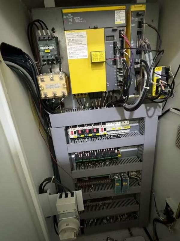 12台普拉迪2500材型加工中心，2台普拉迪4500型材加工.