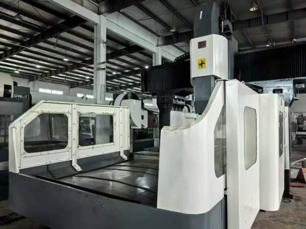 浙江华特3026龙门加工中心两线一导硬轨.发那科0i-MF系.