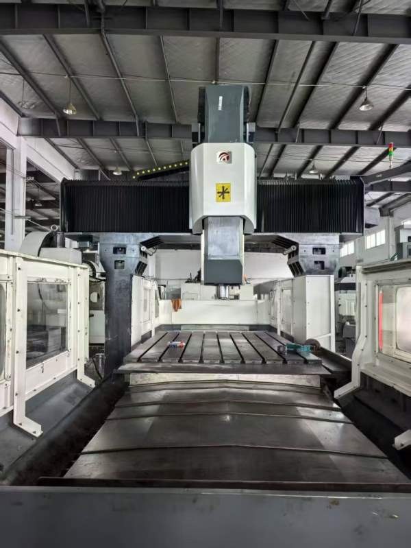 浙江华特3026龙门加工中心两线一导硬轨.发那科0i-MF系.