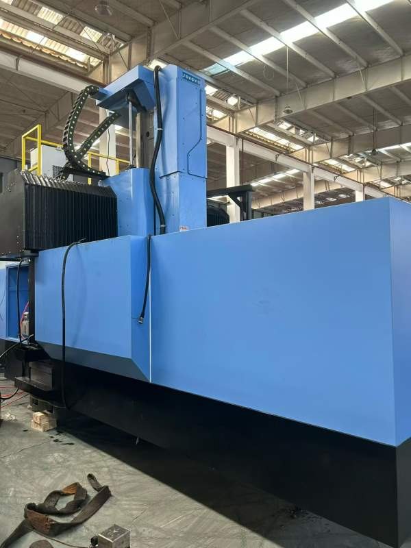 斯可源2015龙门一台，两线一硬轨道，发那科款MF普拉斯.