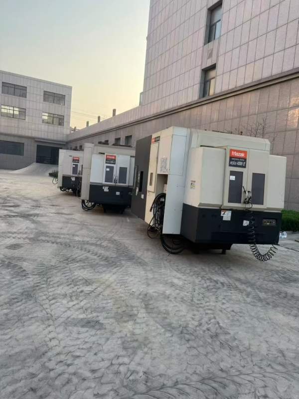 买下几十台日本马扎克加工中心和卧加、国企机器全部非.