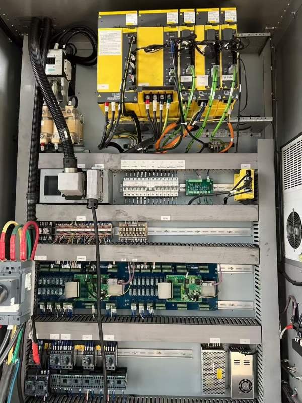 济南整厂买下 台湾原装星视野5226数控五面体龙门加工.