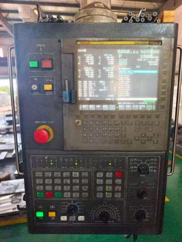 刚刚买下一台海天4028数控龙门铣发那科MFPLUS系统两线.