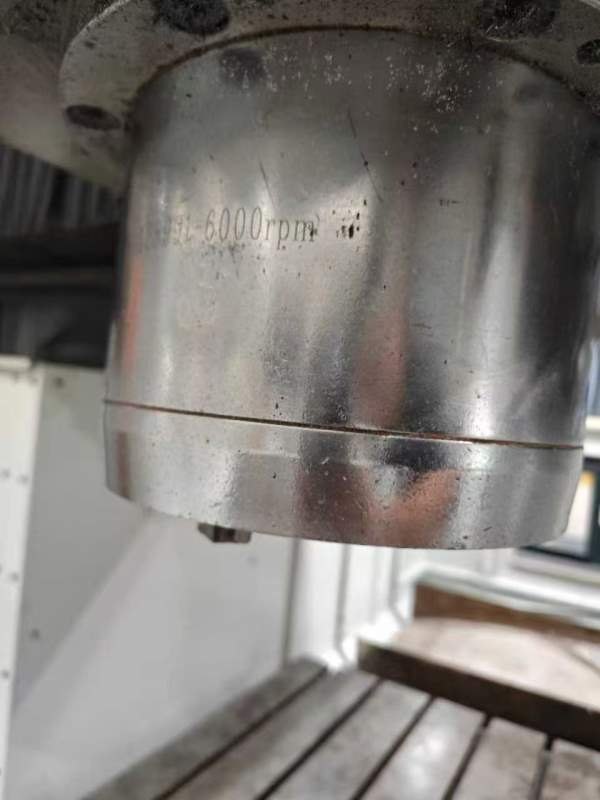 到库一台台湾高峰3122数控龙门，a法驱动电机，带主轴.