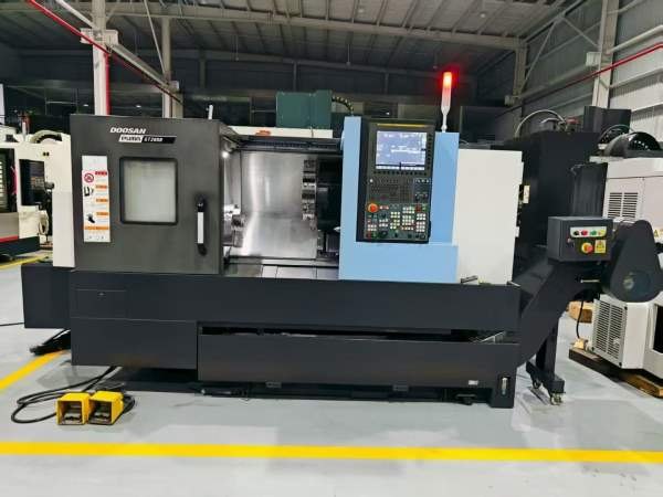 新到一台韩国原装斗山 PUMA GT2600重型数控车床，只用.