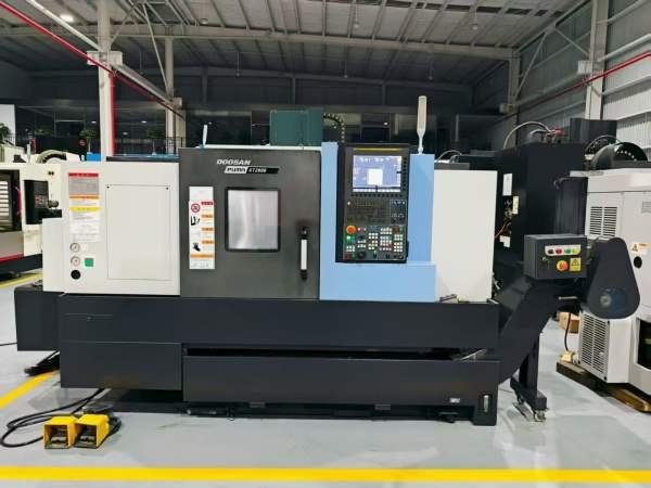新到一台韩国原装斗山 PUMA GT2600重型数控车床，只用.