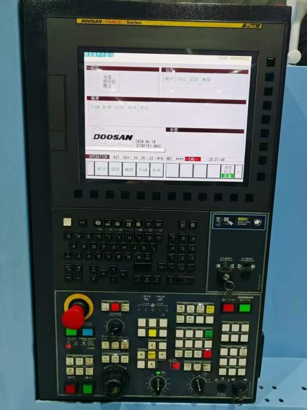 新到一台韩国原装斗山 PUMA GT2600重型数控车床，只用.