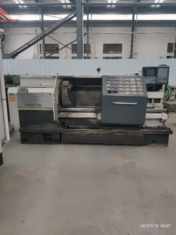 价格很便宜出售2010年沈阳产CAK63135b数控车，大森系.