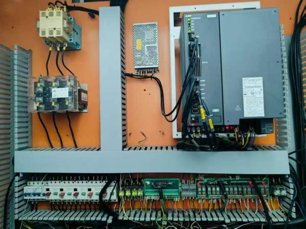 便宜1370新到一台2018年11月兆瑞泽1370加工中心。十吨.