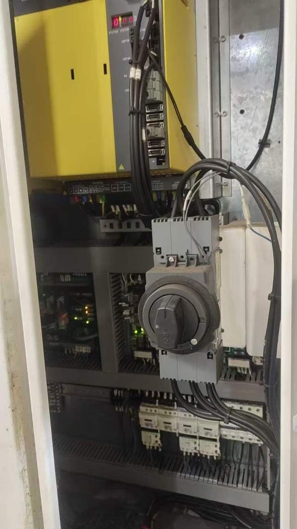 台湾伽玛，发那科MF系统，主轴10000转，24把伺服刀库.