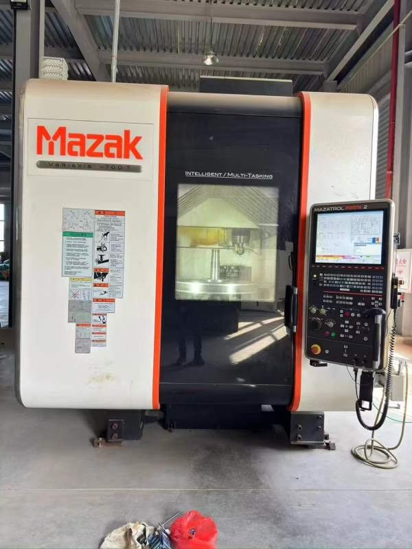 马扎克i700T：2015年设备安装少用30把刀库，主轴BT40.