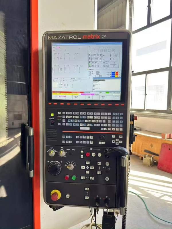 马扎克i700T：2015年设备安装少用30把刀库，主轴BT40.