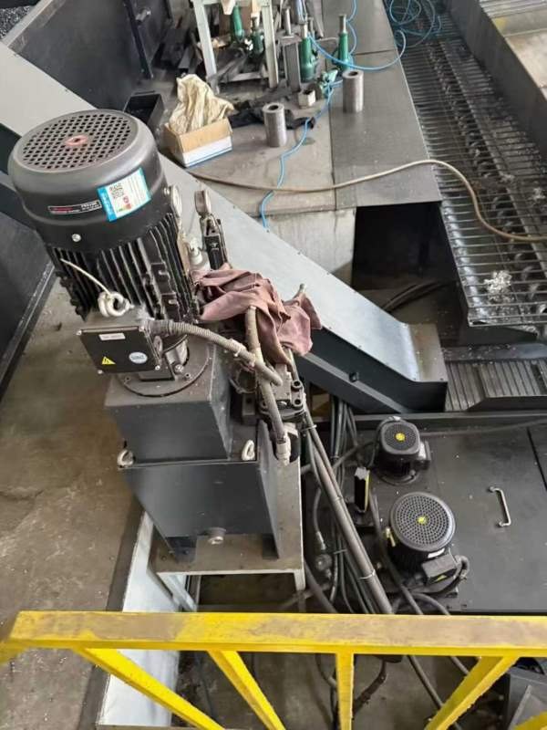 山东工厂刚刚拿下、顶配海天5米、工作台2.5X5米行程3..