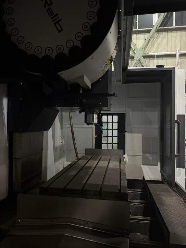 刚刚到货阿迈科130加工中心，阿迈克1370加工中心，BT5.