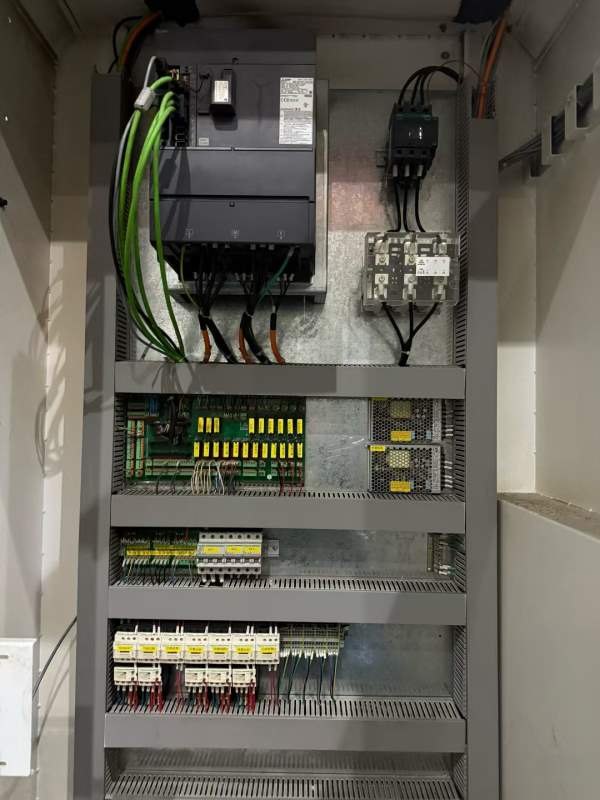 刚刚到货阿迈科130加工中心，阿迈克1370加工中心，BT5.