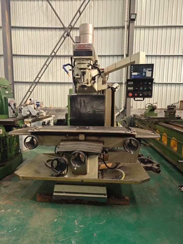 2013年台湾常准重型铣床10IV，台面380mm1500mm，三轴.