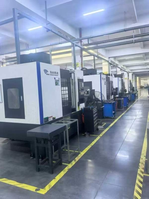 同款两台杭州蕙勒EM800A立式加工中心主轴：台湾健椿BT.