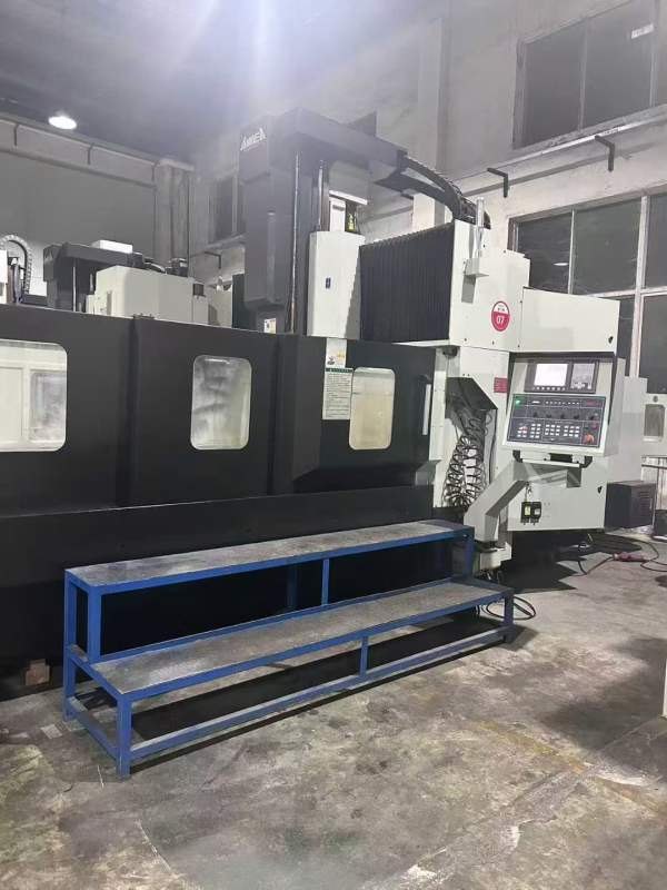 台湾亚威NVP-3015龙门工加中心，发那科MF系统、两线硬.