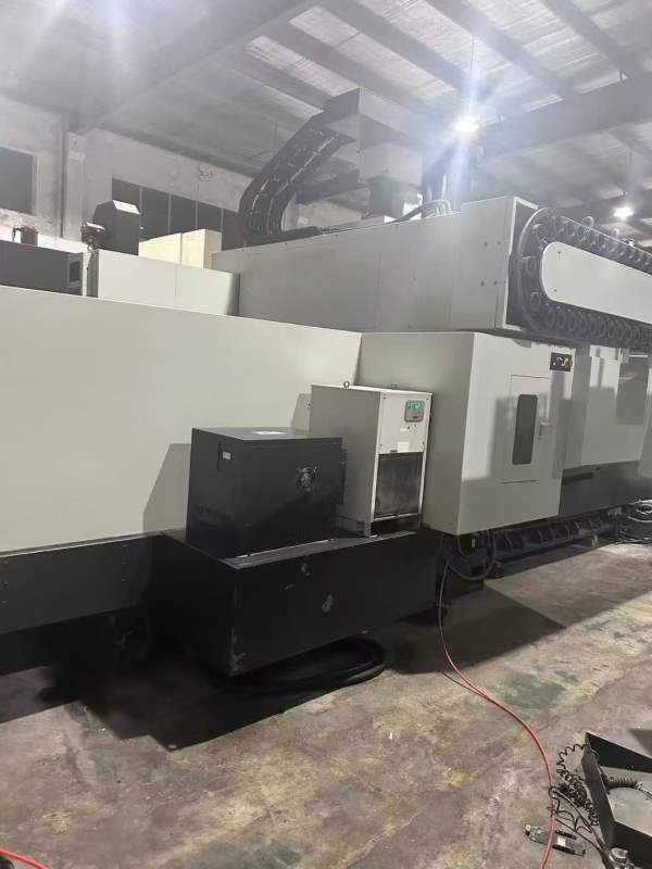 台湾亚威NVP-3015龙门工加中心，发那科MF系统、两线硬.