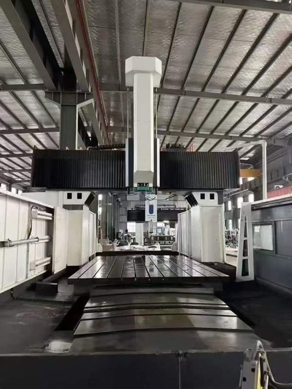 鑫台工4030数控龙门，工作台2500/4000mm，X/Y/Z行程：.