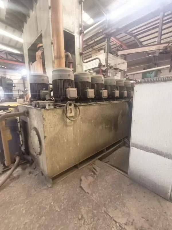 南通锻压产2500吨7液压机，数据见图，私聊