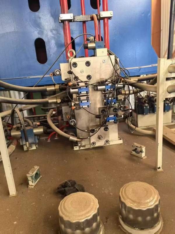 现货供应24年产江苏铭格4000吨液压机，台面30004000，.