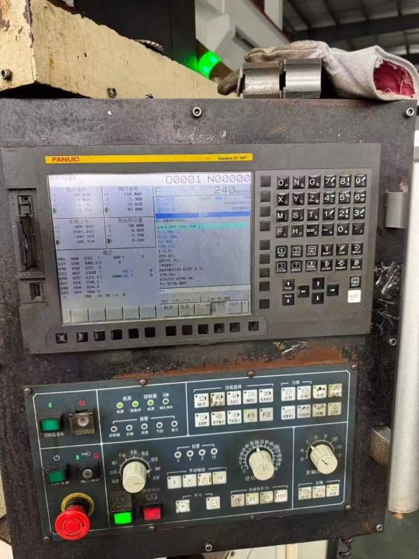 工厂在位出售南通永锠4023龙门加工中心一台，两线一硬.