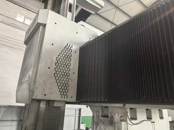 刚刚拿下沈阳2580中捷龙门加工中心 工作台2.5X8米  门.